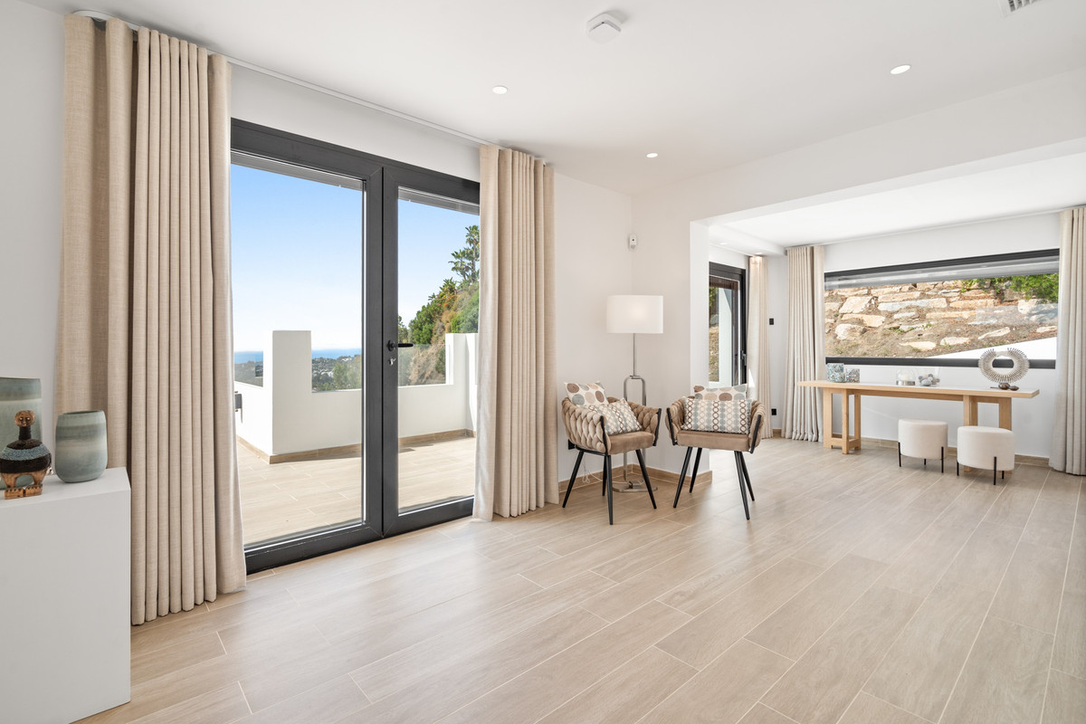 Photo 21 Detached Villa Nueva Andalucía, Costa del Sol, Málaga – R5105161