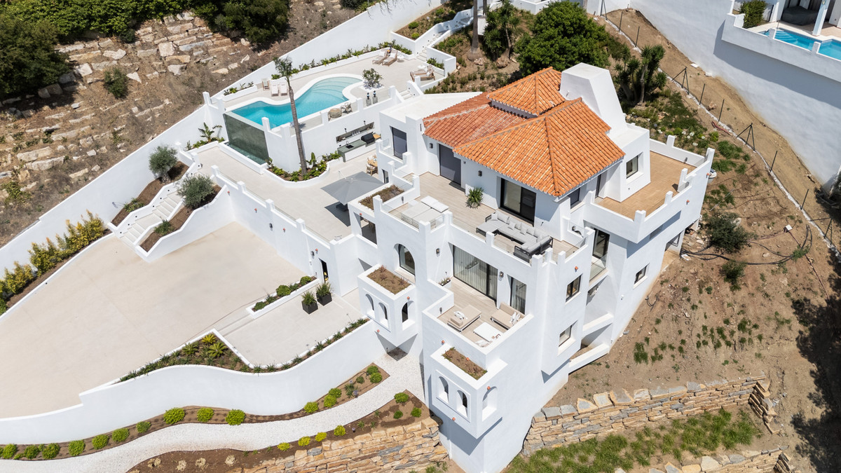 Photo 32 Detached Villa Nueva Andalucía, Costa del Sol, Málaga – R5105161