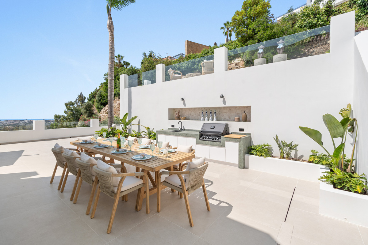 Photo 33 Detached Villa Nueva Andalucía, Costa del Sol, Málaga – R5105161