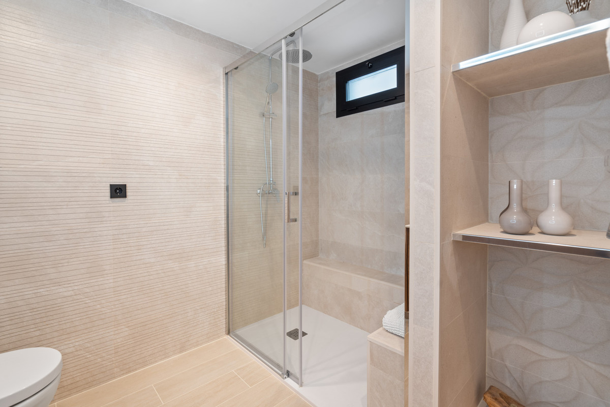 Photo 34 Detached Villa Nueva Andalucía, Costa del Sol, Málaga – R5105161