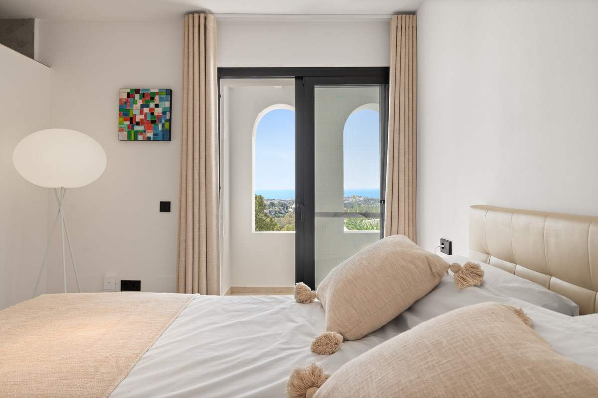 Photo 40 Detached Villa Nueva Andalucía, Costa del Sol, Málaga – R5105161