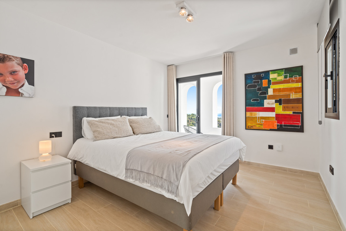 Photo 43 Detached Villa Nueva Andalucía, Costa del Sol, Málaga – R5105161