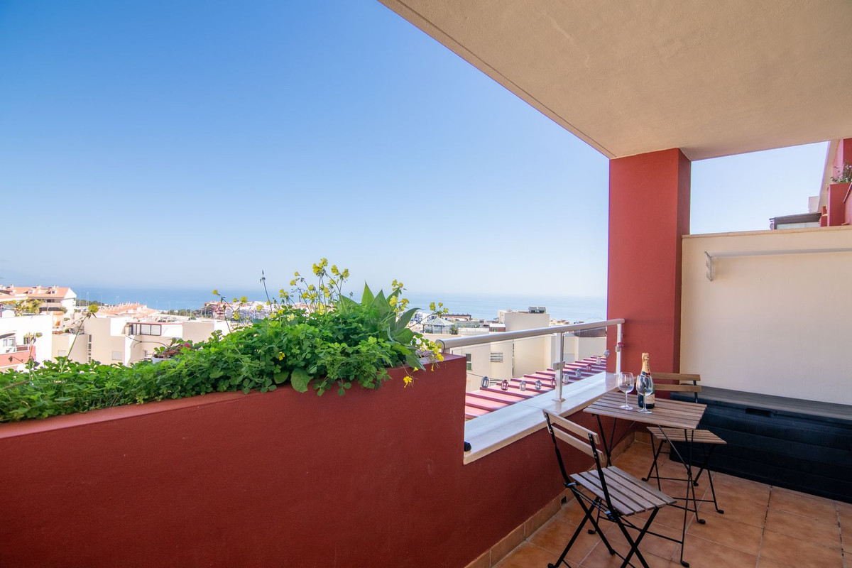 Photo 11 Middle Floor Apartment Benalmadena, Costa del Sol, Málaga – R5107363