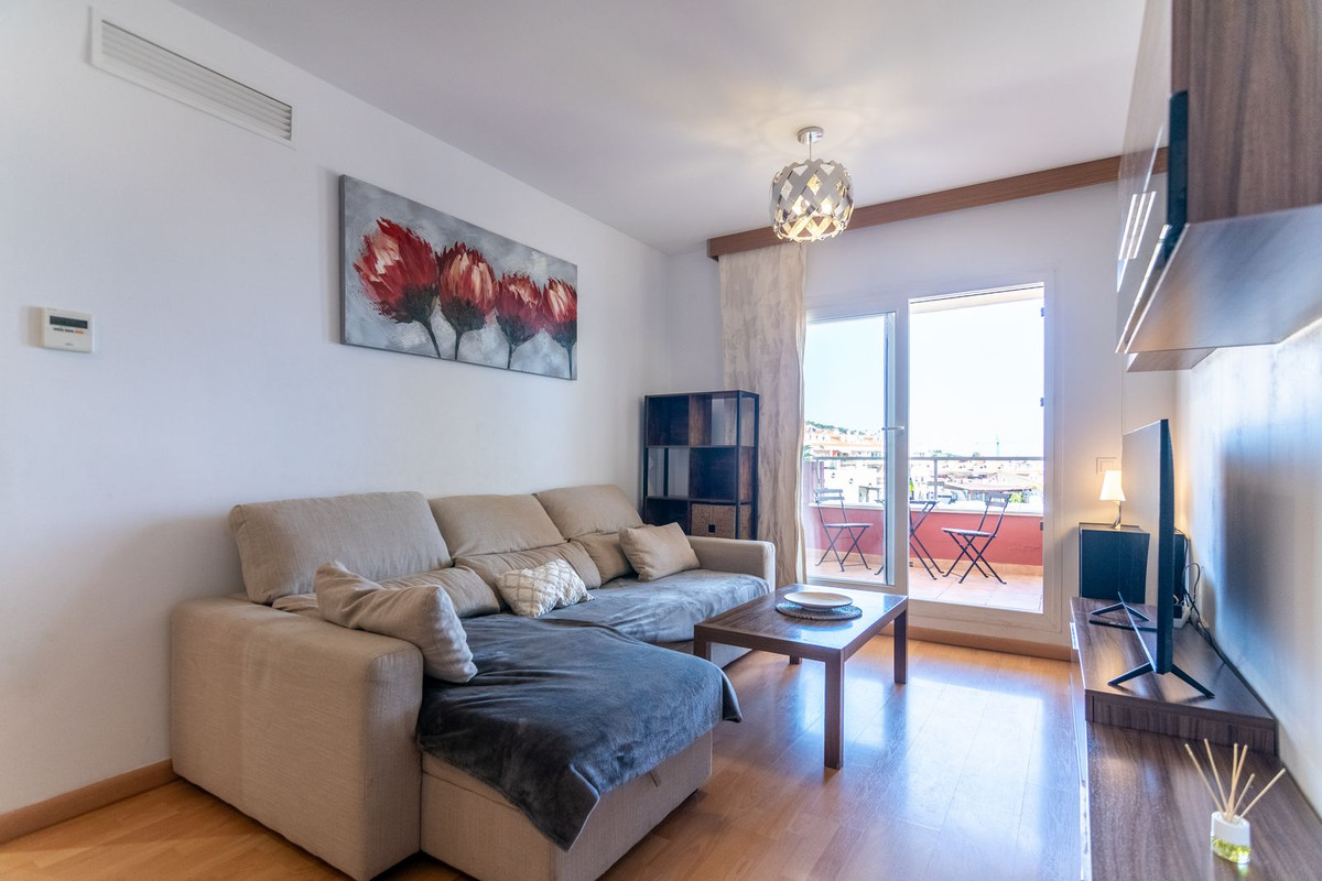 Photo 20 Middle Floor Apartment Benalmadena, Costa del Sol, Málaga – R5107363