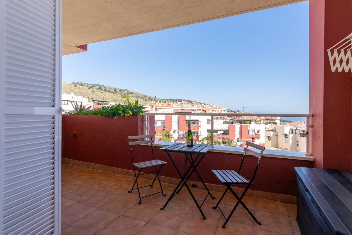Photo 10 Middle Floor Apartment Benalmadena, Costa del Sol, Málaga – R5107363