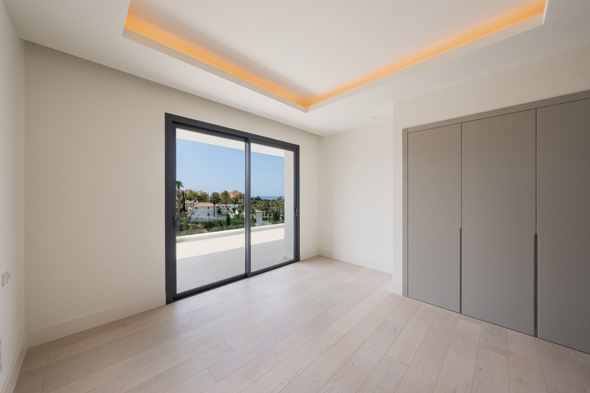 Photo 14 Detached Villa Estepona, Costa del Sol, Málaga – R5103631