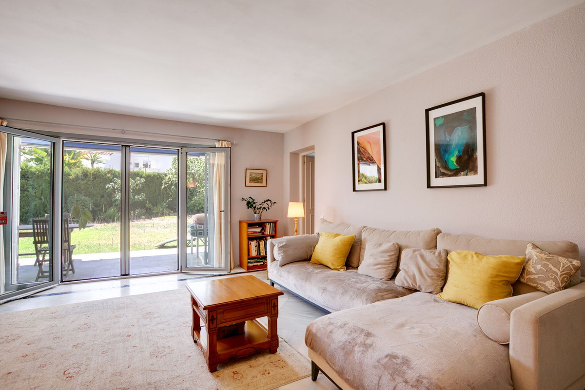 Photo 4 Ground Floor Apartment Atalaya, Costa del Sol, Málaga – R5104813