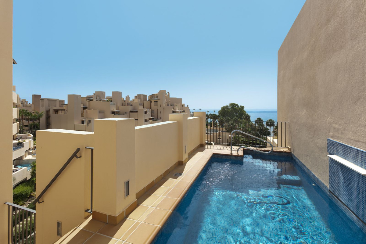 Photo 1 Penthouse Duplex New Golden Mile, Costa del Sol, Málaga – R5083936