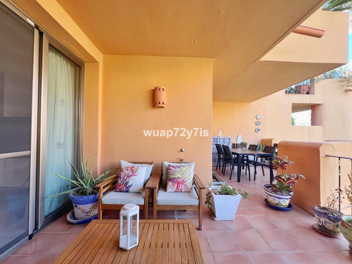 Photo 9 Middle Floor Apartment Estepona, Costa del Sol, Málaga – R5085637