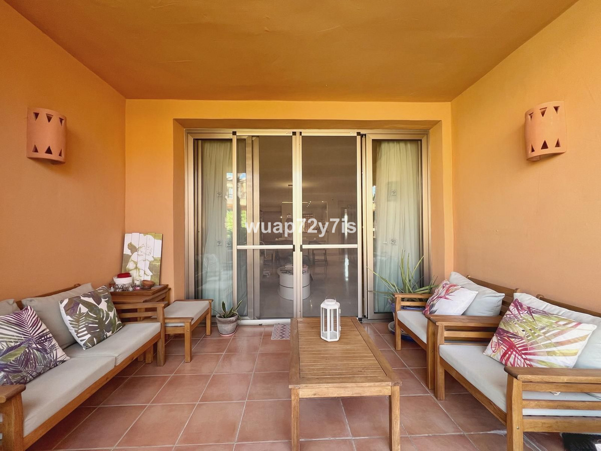Photo 11 Middle Floor Apartment Estepona, Costa del Sol, Málaga – R5085637