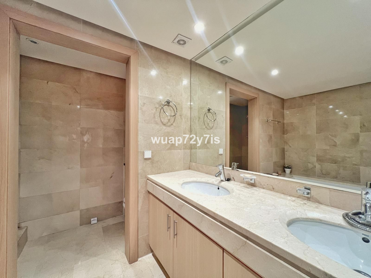 Photo 20 Middle Floor Apartment Estepona, Costa del Sol, Málaga – R5085637