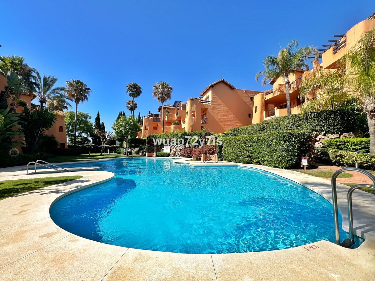 Photo 21 Middle Floor Apartment Estepona, Costa del Sol, Málaga – R5085637