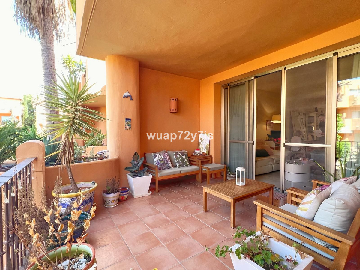 Photo 7 Middle Floor Apartment Estepona, Costa del Sol, Málaga – R5085637