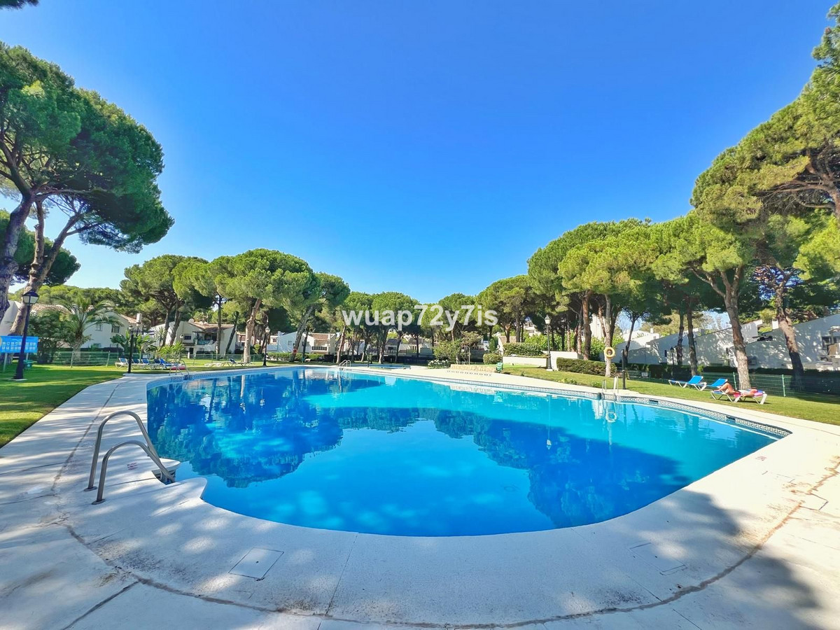 Photo 3 Semi-Detached House Estepona, Costa del Sol, Málaga – R4992298
