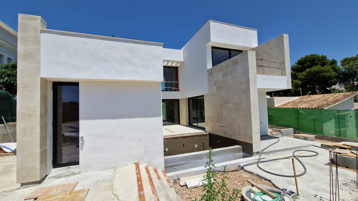 Photo 3 Detached Villa Nueva Andalucía, Costa del Sol, Málaga – R4848769