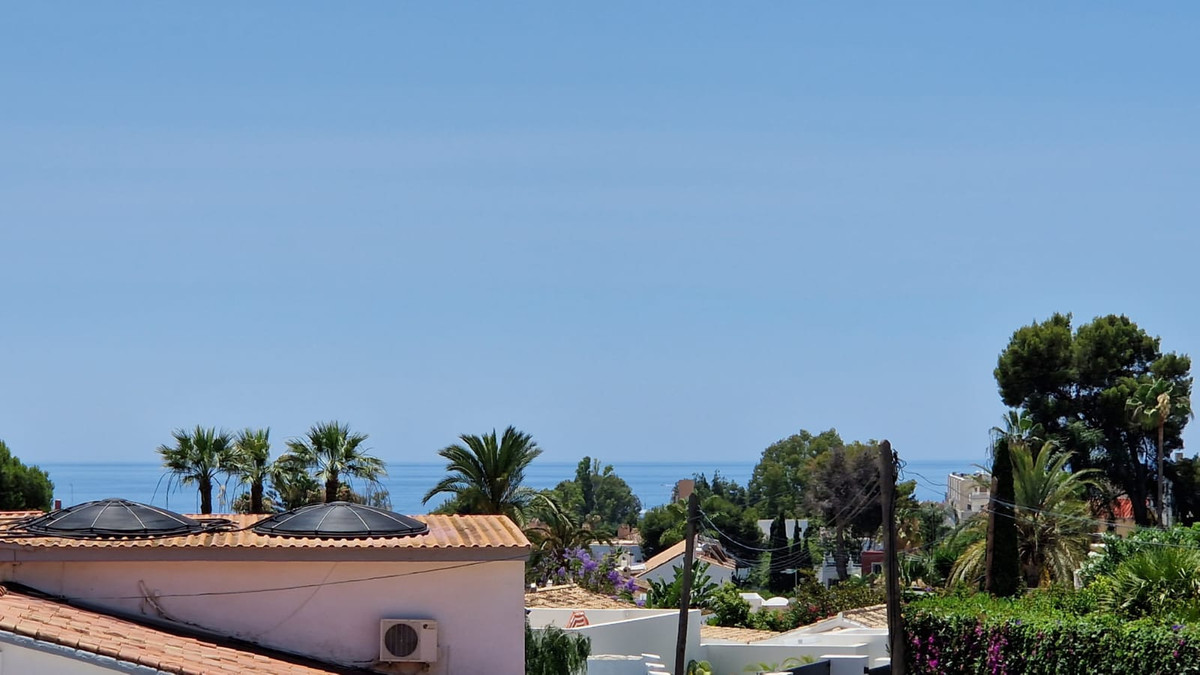 Photo 5 Detached Villa Nueva Andalucía, Costa del Sol, Málaga – R4848769