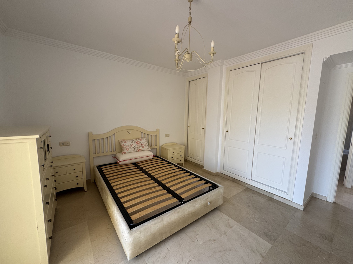 Photo 7 Middle Floor Apartment Nueva Andalucía, Costa del Sol, Málaga – R5081611